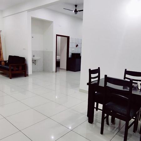 Suvarna Elite - Premium Apartment Hotel Мисор Екстериор снимка